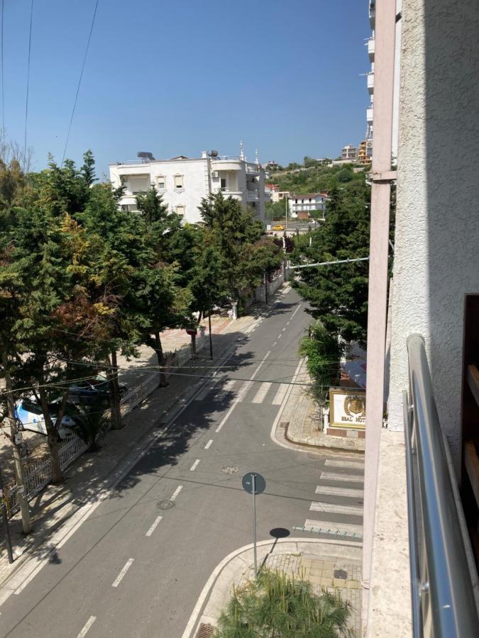 Lungomare Holiday Apartments ドゥラス エクステリア 写真
